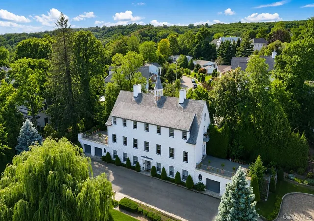 Photo 1 of Mansion for sale at 79 Flagg Ct, New York, NY 10304 | MLS# 1032793 | Listing updated on 2026-09-04
