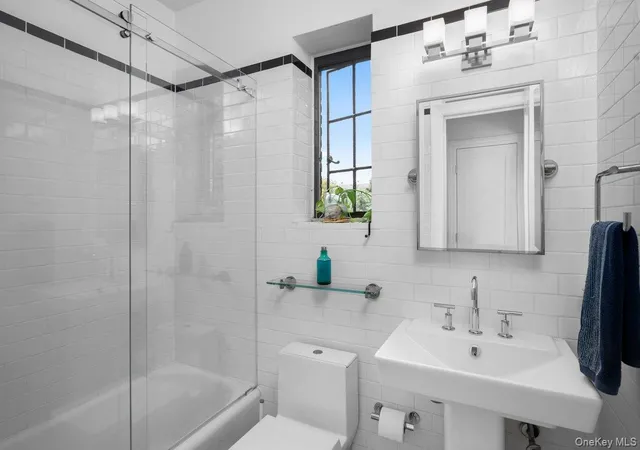 Listing Photo 2 - Condo for sale in building located at 2 Westchester Ave, White Plains, NY 10605 - Unit #3N