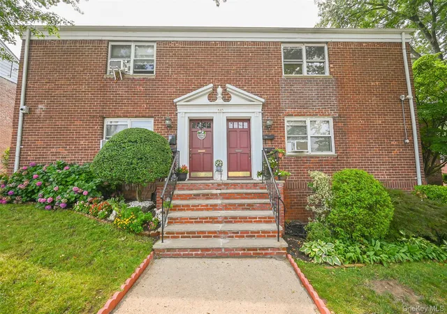 Photo 1 of House for sale at 540 Tuckahoe Rd #2B, Yonkers, NY 10710 | MLS# 1032805 | Listing updated on 2026-09-20