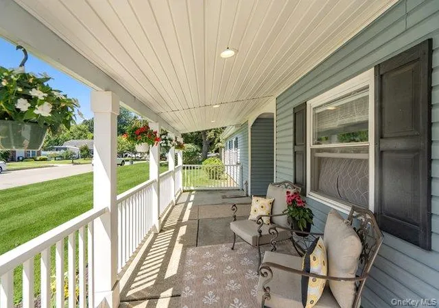 Photo 3 of Sale Pending at 1 Grendon Ln, Brookhaven, NY 11738 | MLS# 1032807 | Listing updated on 2026-09-19