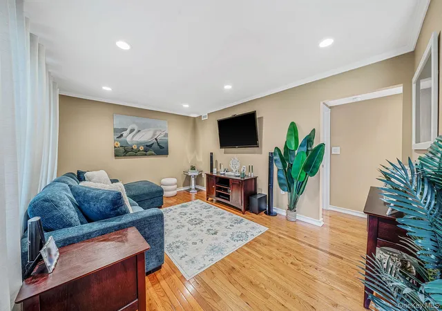 Photo 3 of Sale Pending at 178 Chamberlin St, Hempstead, NY 11572 | MLS# 1032817 | Listing updated on 2026-08-21
