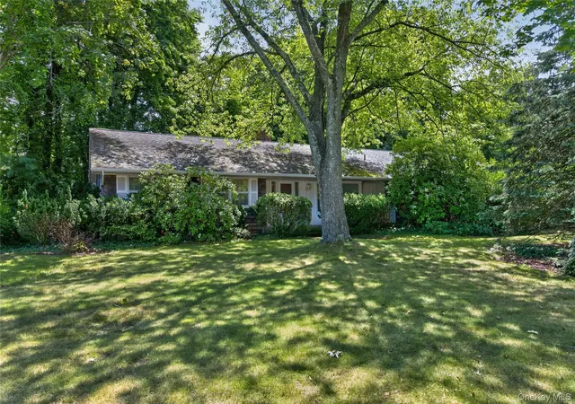 3rd image of 22 S Lot Rd, Smithtown, NY 11787 | MLS# 1032833
