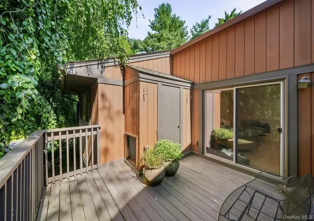 Photo 27 of Condo for sale at 231 Martling Ave, Greenburgh, NY 10591 | MLS# 1032837 | Listing updated on 2026-09-14