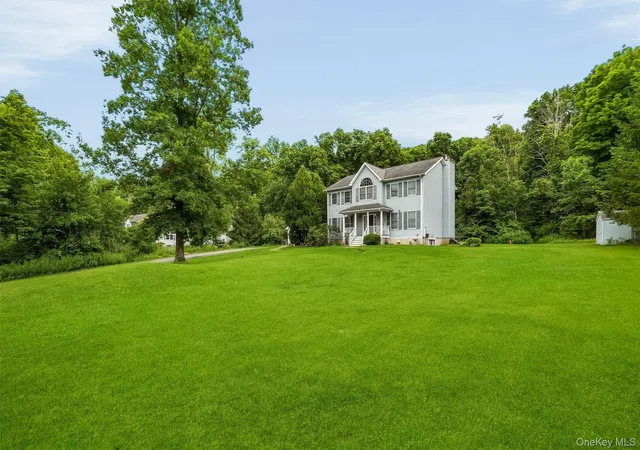 39th image of 53 Florance Dr, Woodbury, NY 10917 | MLS# 1032862