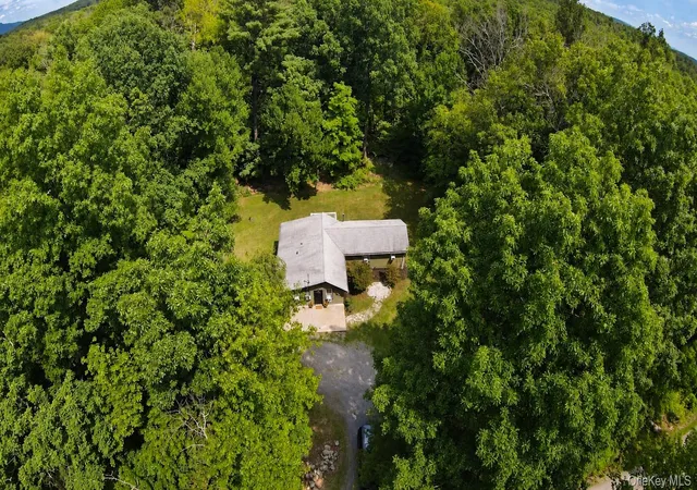 Photo 3 of Sale Pending at 37 Old Town Rd, Shawangunk, NY 12566 | MLS# 1032881 | Listing updated on 2026-09-08