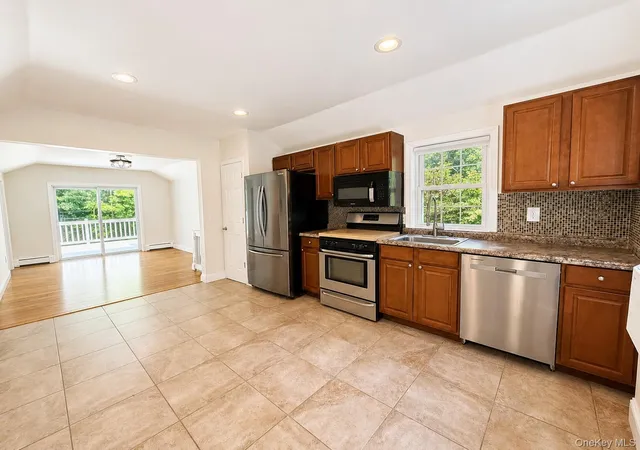Photo 4 of Sale Pending at 37 Old Town Rd, Shawangunk, NY 12566 | MLS# 1032881 | Listing updated on 2026-09-08