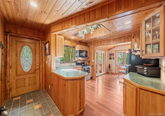 3rd image of 109 Canal Rd, Thompson, NY 12790 | MLS# 1032890