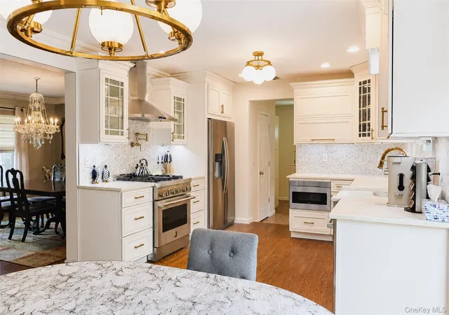 Photo 3 of Single family home for sale at 14 Southaven Dr, Brookhaven, NY 11719 | MLS# 1032898 | Listing updated on 2026-10-08