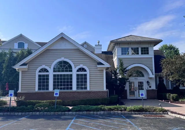 Photo 2 of Sale Pending at 622 Regency Dr, Wappinger, NY 12524 | MLS# 1032907 | Listing updated on 2026-09-05