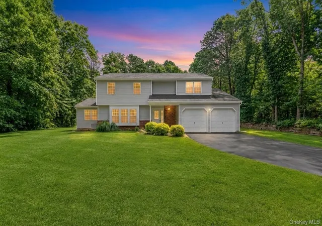 Photo 1 of Sale Pending at 11 Bates Ln, Brookhaven, NY 11961 | MLS# 1032928 | Listing updated on 2026-10-06