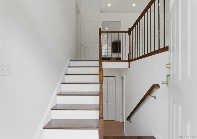 4th image of 600 Twin Arch Rd, New Windsor, NY 12575 | MLS# 1032934