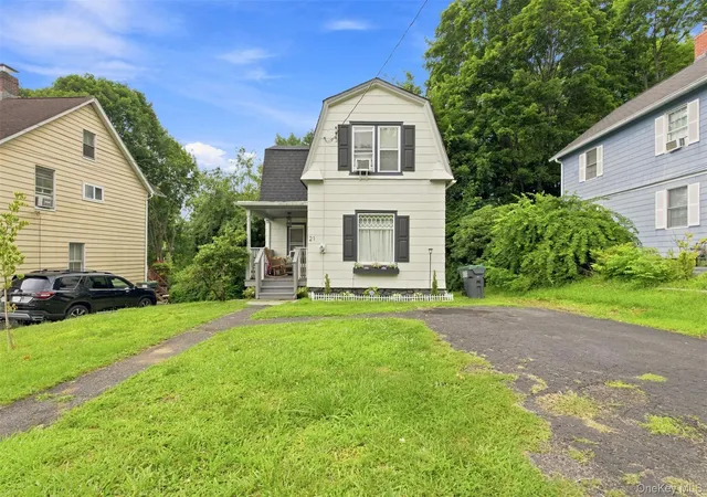 2nd image of 21 Shuit Pl, Woodbury, NY 10917 | MLS# 1032942
