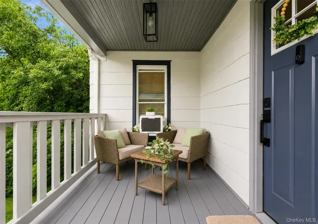 Photo 3 of Single family home for sale at 21 Shuit Pl, Woodbury, NY 10917 | MLS# 1032942 | Listing updated on 2026-08-09
