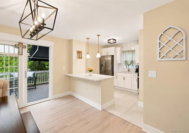 Photo 3 of Single family home for sale at 21 Shuit Pl, Woodbury, NY 10917 | MLS# 1032942 | Listing updated on 2026-08-09