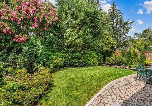 Photo 4 of Single family home for sale at 78-20 222nd Street, New York, NY 11364 | MLS# 1032945 | Listing updated on 2026-08-04