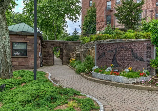 1st image of 171 Pearsall Dr #6E/6F, Mount Vernon, NY 10552 | MLS# 1032961