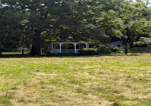 Photo 3 of Sale Pending at 2212 Route 106, Oyster Bay, NY 11791 | MLS# 1032974 | Listing updated on 2026-08-15