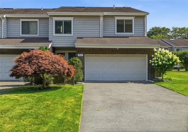 Photo 1 of Sale Pending at 93 Boathouse Ln W, Islip, NY 11706 | MLS# 1032976 | Listing updated on 2026-08-28