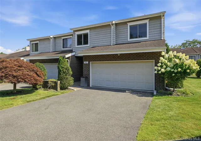 Photo 3 of Sale Pending at 93 Boathouse Ln W, Islip, NY 11706 | MLS# 1032976 | Listing updated on 2026-08-28