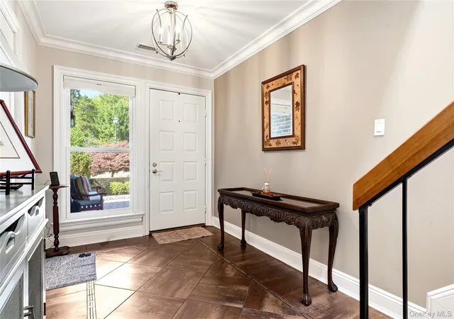 Photo 4 of Sale Pending at 93 Boathouse Ln W, Islip, NY 11706 | MLS# 1032976 | Listing updated on 2026-08-28