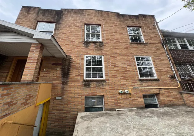 Multi family home for sale at 590 Elton St, New York, NY 11208 | MLS# 1032982