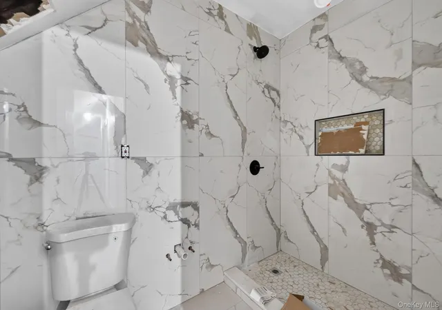 Photo 3 of House for sale at 718 E 99th Street, New York, NY 11236 | MLS# 1032984 | Listing updated on 2026-08-26