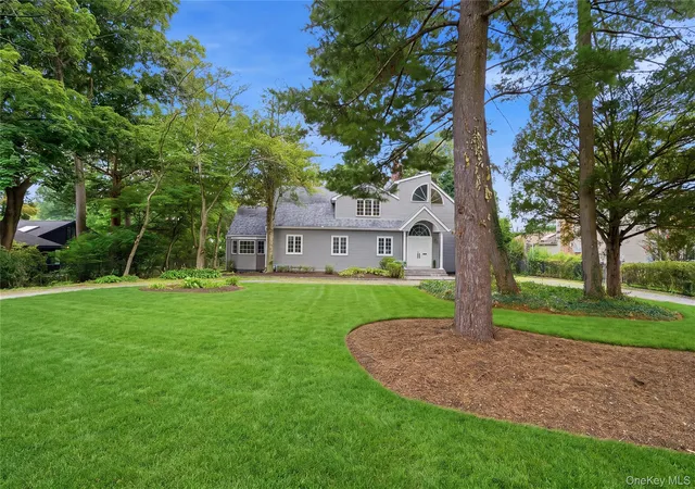 Photo 1 of Sale Pending at 9 Addison Ln, Oyster Bay, NY 11548 | MLS# 1032997 | Listing updated on 2026-10-08