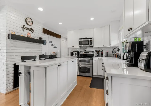 Photo 3 of Single family home for sale at 93 Duckpond Dr N, Hempstead, NY 11793 | MLS# 1033021 | Listing updated on 2026-09-05