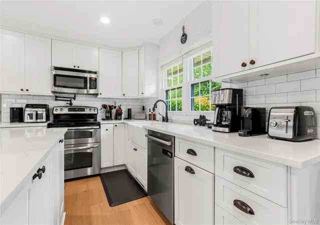 Photo 4 of Single family home for sale at 93 Duckpond Dr N, Hempstead, NY 11793 | MLS# 1033021 | Listing updated on 2026-09-05