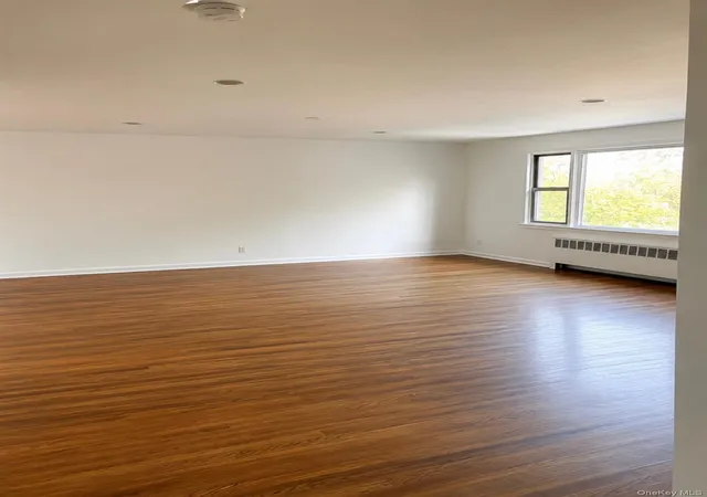 Photo 3 of House for sale at 205 W Post Rd #E2H, White Plains, NY 10606 | MLS# 1033029 | Listing updated on 2026-08-29