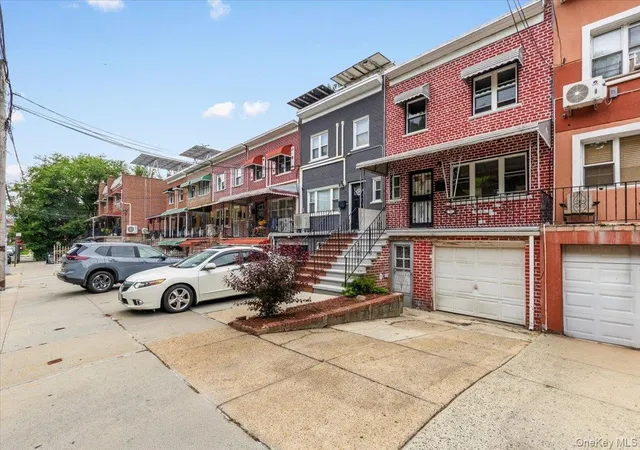 Photo 2 of Sale Pending at 1319 Hicks St, New York, NY 10469 | MLS# 1033031 | Listing updated on 2026-08-22