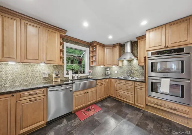 Photo 1 of Single family home for sale at 256 Haviland Dr, Patterson, NY 12563 | MLS# 1033052 | Listing updated on 2026-09-17