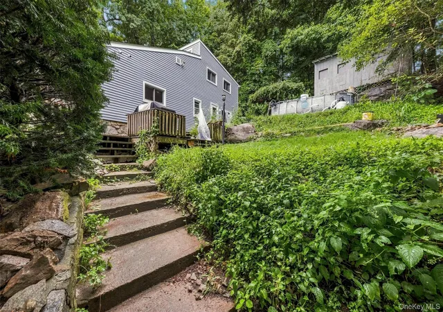 Photo 2 of Single family home for sale at 256 Haviland Dr, Patterson, NY 12563 | MLS# 1033052 | Listing updated on 2026-10-09