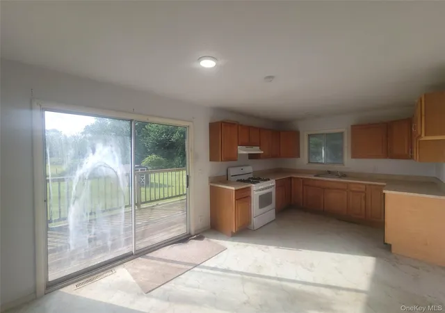 Photo 5 of Single family home for sale at 1048 Old Liberty Rd, Thompson, NY 12701 | MLS# 1033109 | Listing updated on 2026-08-01