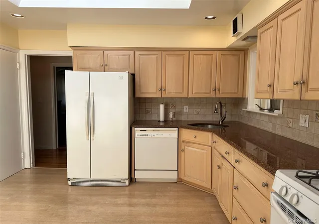 Photo 2 of Sale Pending at 98 Wright Rd, Hempstead, NY 11570 | MLS# 1033113 | Listing updated on 2026-08-11