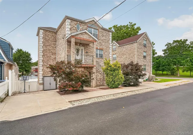 Photo 2 of Sale Pending at 3144 Baisley Ave, New York, NY 10465 | MLS# 1033131 | Listing updated on 2026-08-20