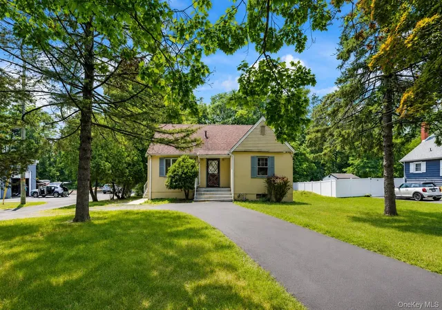 2nd image of 281 283 Old Haverstraw Rd, Clarkstown, NY 10920 | MLS# 1033183