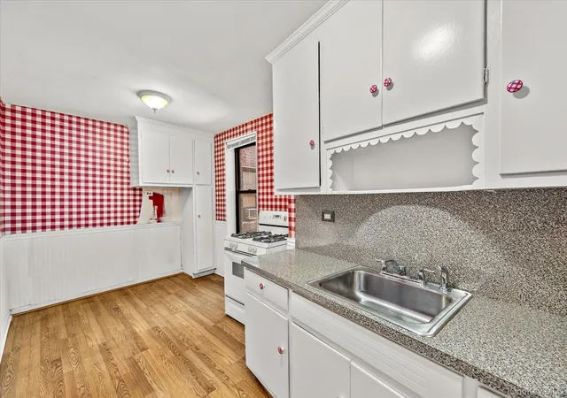 Listing Photo 5 - Condo for sale in building located at 83-77 Woodhaven Blvd, New York, NY 11421 - Unit #3F