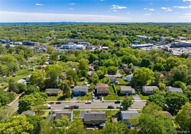 5th image of 18 Valley Dr, Clarkstown, NY 10954 | MLS# 1033204