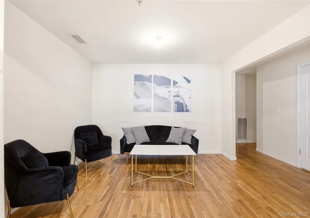 3rd image of 16 Elm St #301, Ramapo, NY 10977 | MLS# 1033208