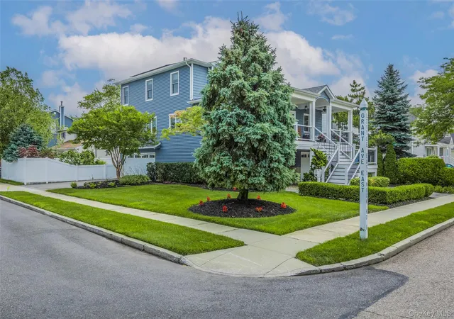2nd image of 401 Little East Neck Rd S, Babylon, NY 11702 | MLS# 1033218