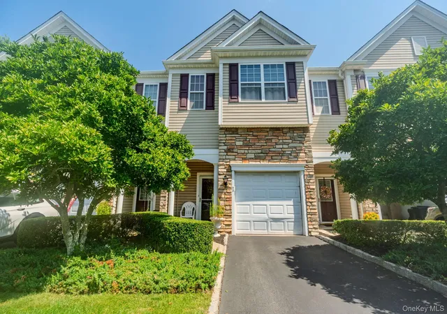 Photo 2 of Condo for sale at 43 Torrey Pine Ln #82, Islip, NY 11706 | MLS# 1033221 | Listing updated on 2026-09-19