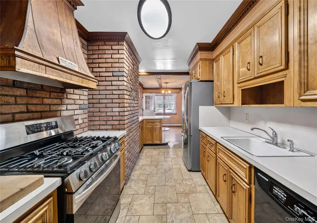 Listing Photo 5 - Condo for sale in building located at 240 Pearl St, Hempstead, NY 11559