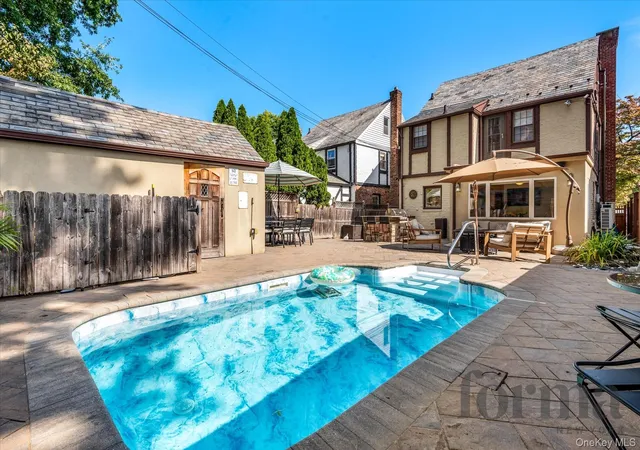 Photo 3 of Single family home for sale at 5022 Overbrook St, New York, NY 11362 | MLS# 1033227 | Listing updated on 2026-10-08
