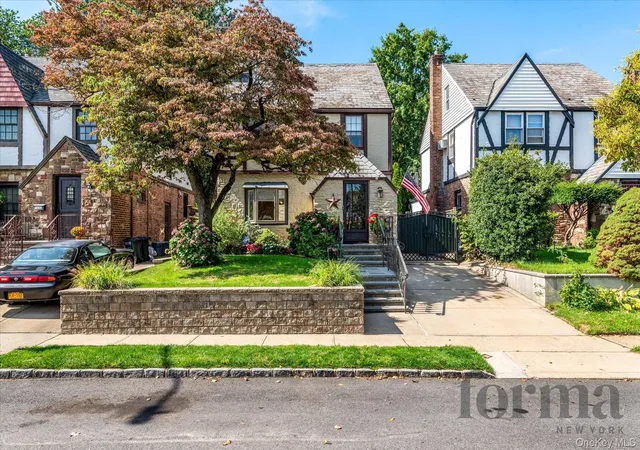 Photo 2 of Single family home for sale at 5022 Overbrook St, New York, NY 11362 | MLS# 1033227 | Listing updated on 2026-10-08