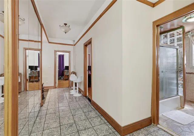 Photo 3 of House for sale at 9511 Cresskill Pl, New York, NY 11435 | MLS# 1033276 | Listing updated on 2026-08-09