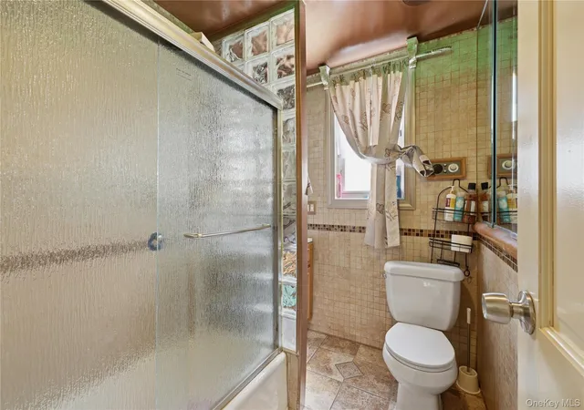 Photo 4 of House for sale at 9511 Cresskill Pl, New York, NY 11435 | MLS# 1033276 | Listing updated on 2026-08-09