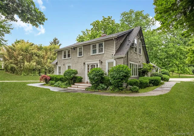 Photo 1 of Single family home for sale at 645 Middle Country Rd, Brookhaven, NY 11953 | MLS# 1033309 | Listing updated on 2026-08-01