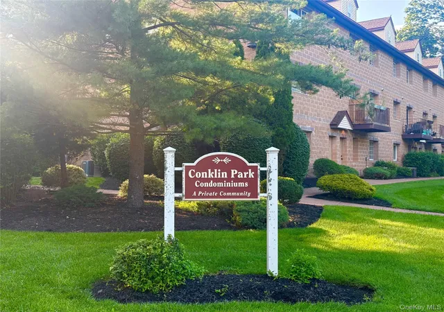 Photo 18 of Sale Pending at 23 Klint Ct, Clarkstown, NY 10954 | MLS# 1033321 | Listing updated on 2026-09-03