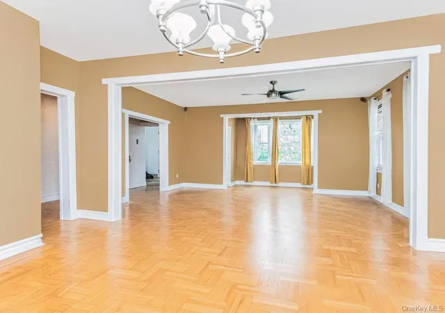 Listing Photo 5 - Condo for sale in building located at 1858 Phelan Pl, New York, NY 10453